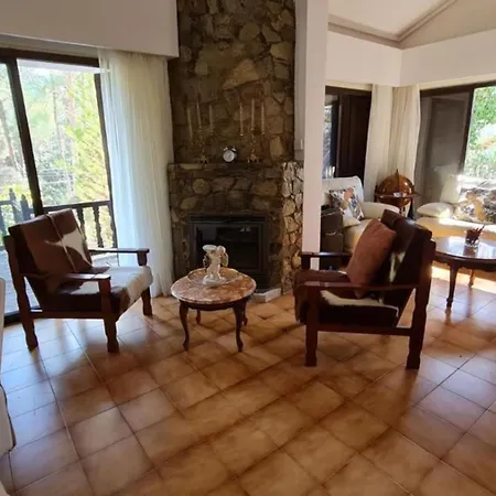 Charming In Moniatis, Cyprus - Private Pool Garden * Szaítasz